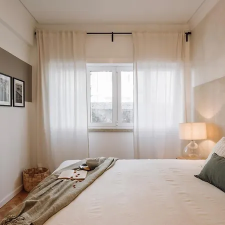 Appartamento Miele - 2 Bedrooms In Estrela *